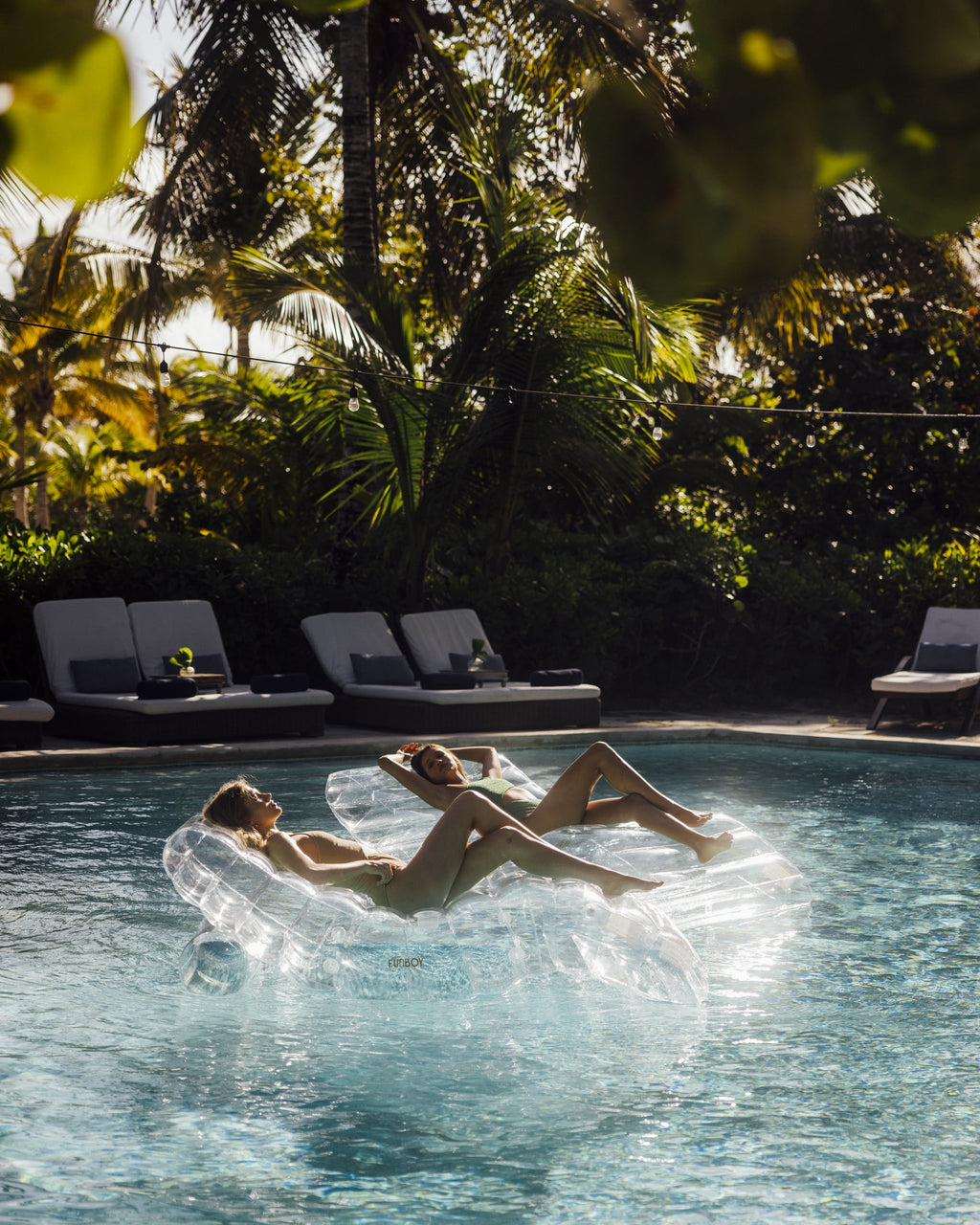Chaise Lounger Float
